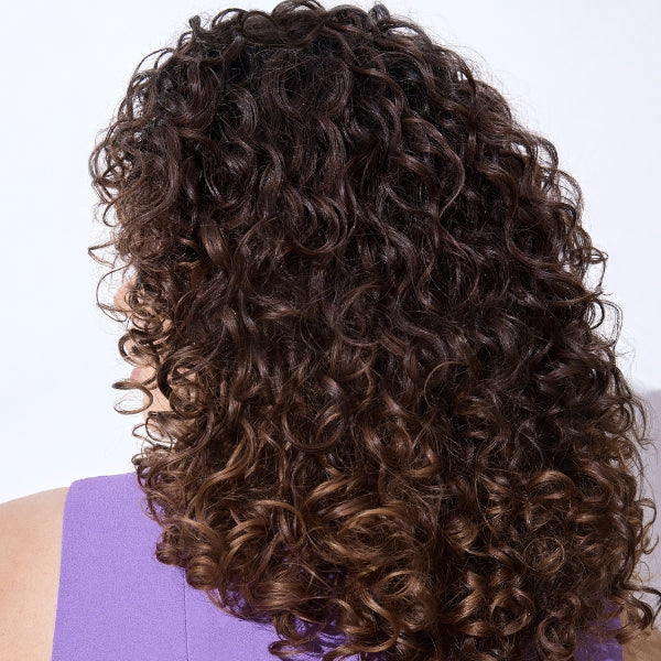 Acido ialuronico per capelli più morbidi e luminosi