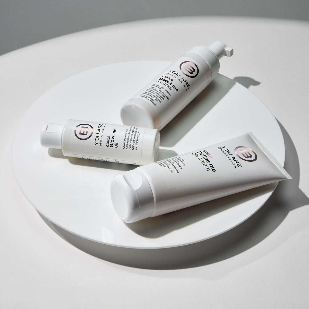 Kit styling completo capelli ricci con crema-gel definizione Define Me Cream-Gel, mousse volumizzante Boost Me Mousse e olio illuminante Glow Me Oil