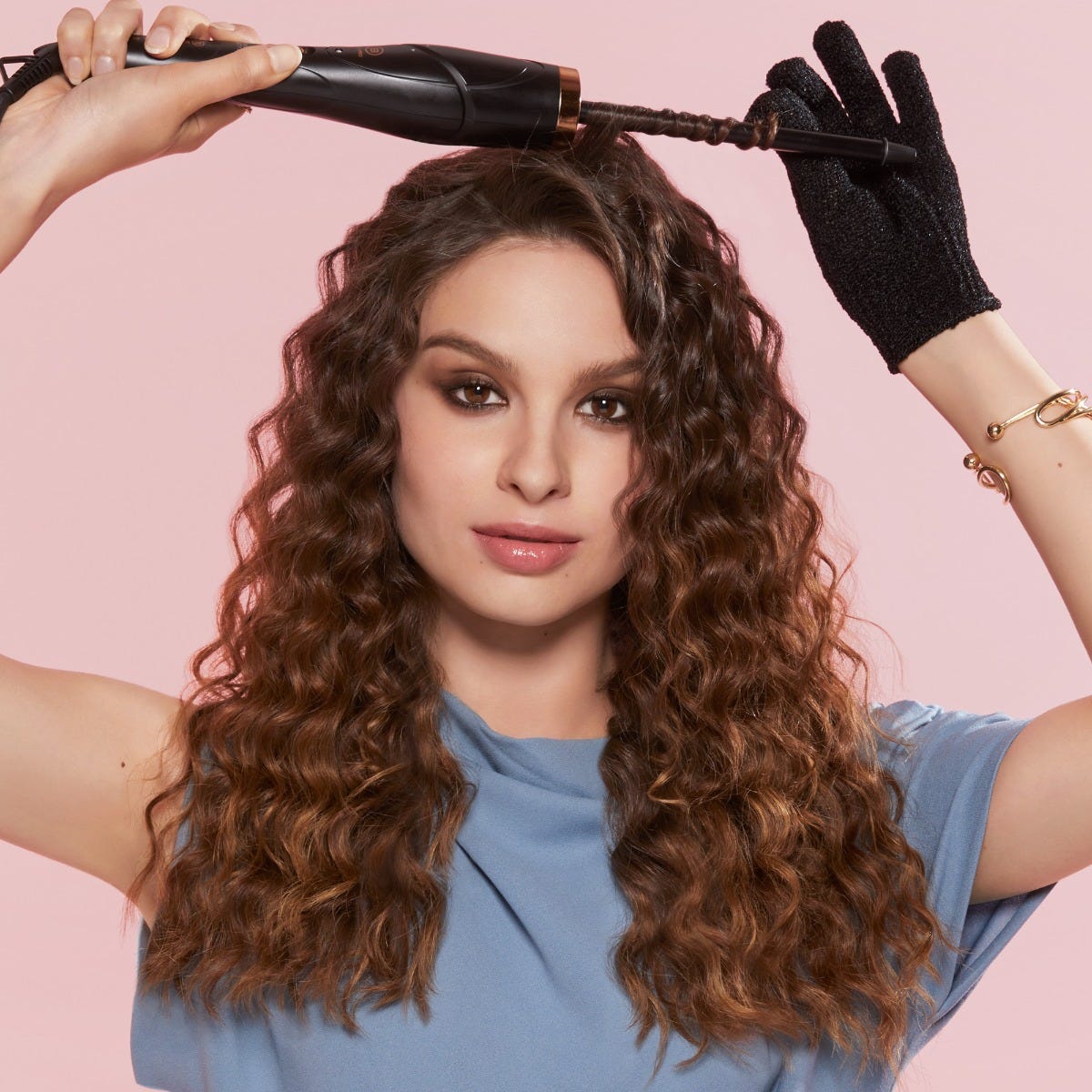 Conical wand outlet curls